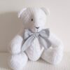 URSO BRANCO COM GRAVATA AZUL